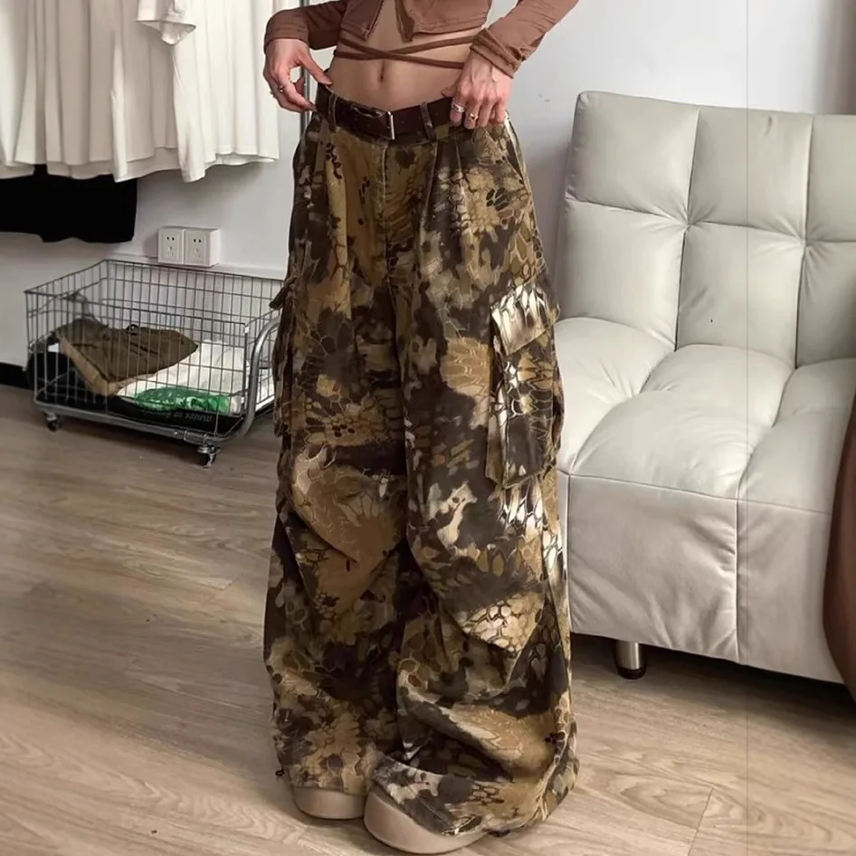 

American retro camouflage snake pattern multi pocket workwear jeans for women's street hip-hop loose wide leg floor length pants