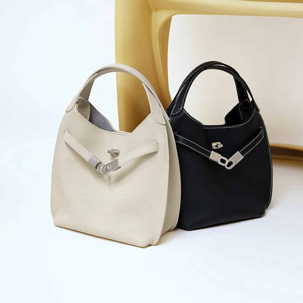 

2026 New Leather Handbag Small Ladies Shoulder Bag Commuter Crossbody Bag Soft Shell Shape Magnetic Buckle Opening Daily Match