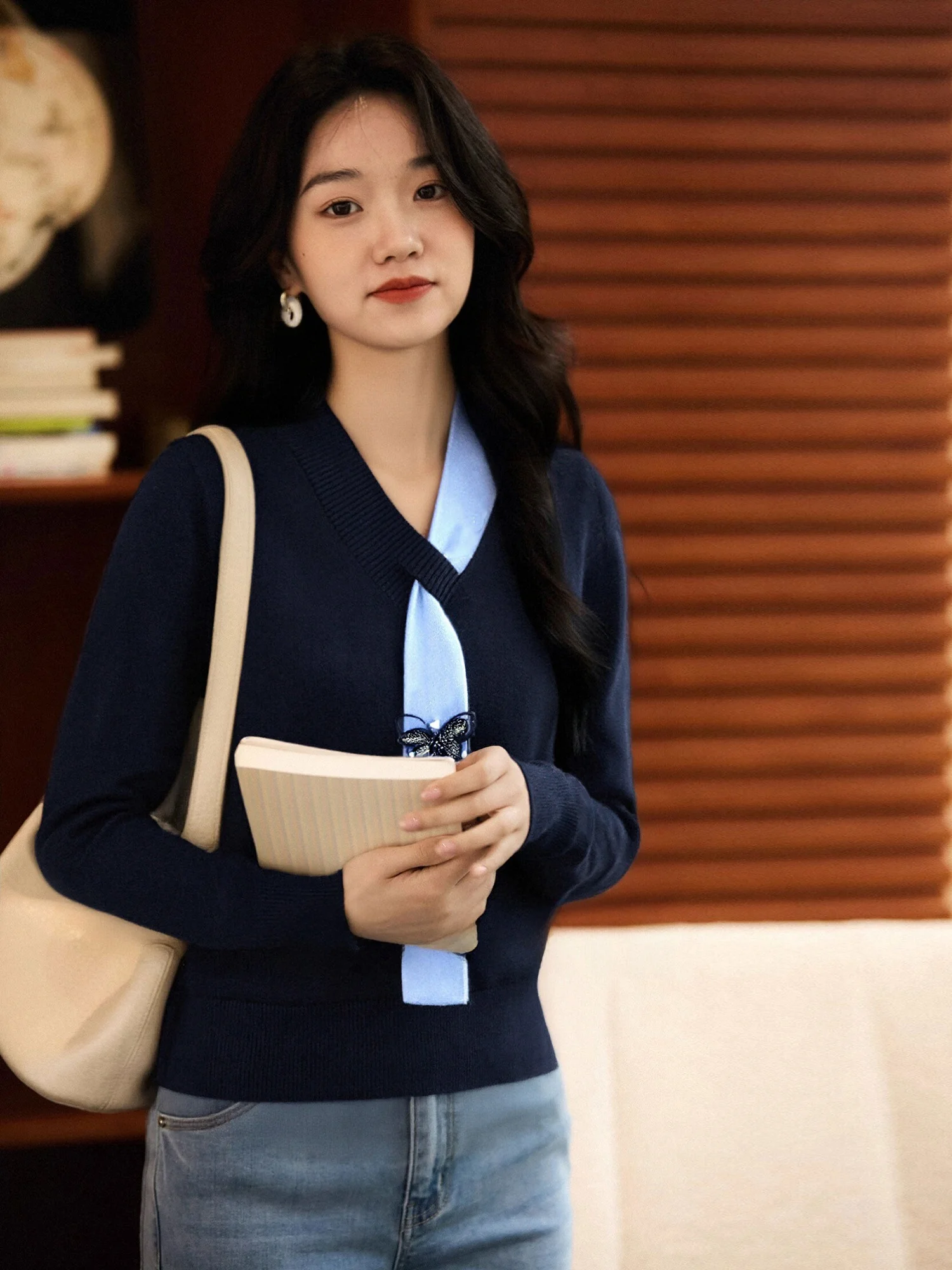 

Ele V-ne Decorated Woolen Knitted Sweater Women's Spring Autumn New Sle Quali Overhead Sweater