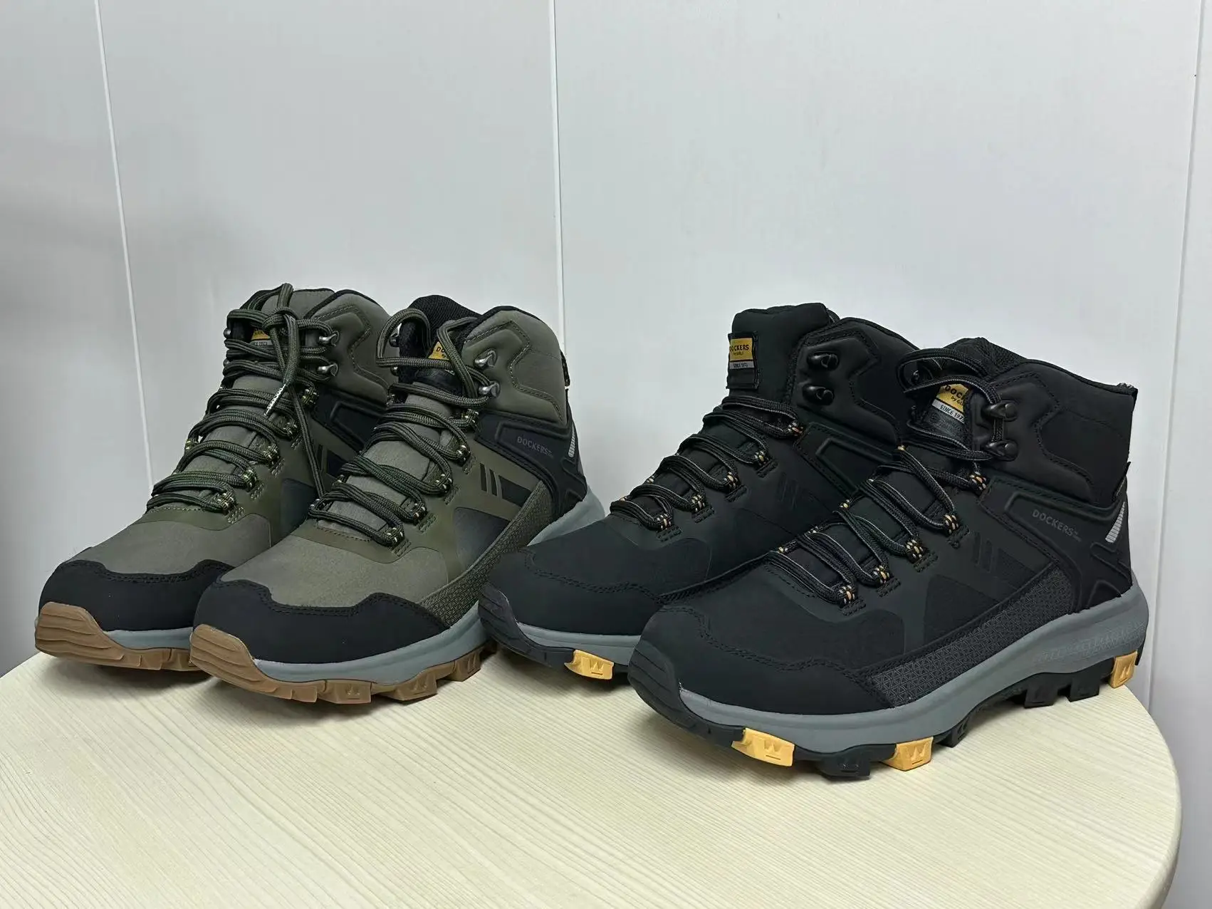 men's-outdoor-climbing-oes-waterproof-soft-ell-mid-height-hiking-boots-anti-slip-rubber-sole-o-absorption-high-altitude