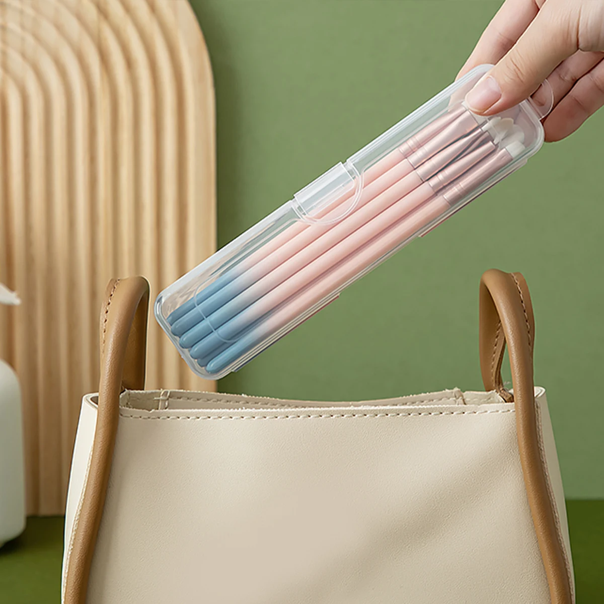 صندوق تخزين فرشاة المكياج المحمول للسفر، قابل لإعادة الاستخدام ومقاوم للغبار، قلم تحديد عيون من البلاستيك الشفاف، منظم تخزين مستحضرات التجميل