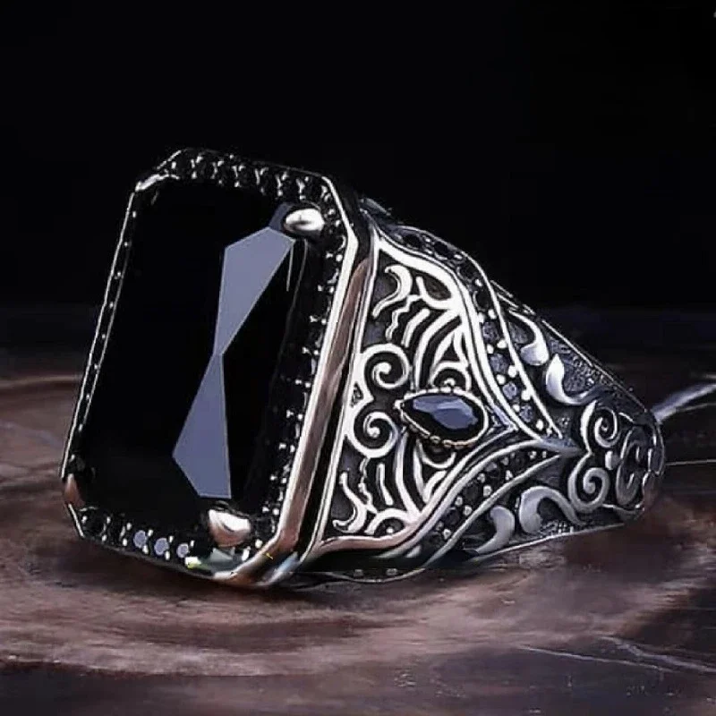 Anillos Vintage de pavo Punk para hombre, joyería de lujo de alta gama, ovalada, geométrica, negra, adecuada para aniversario, fiesta, boda, novedad