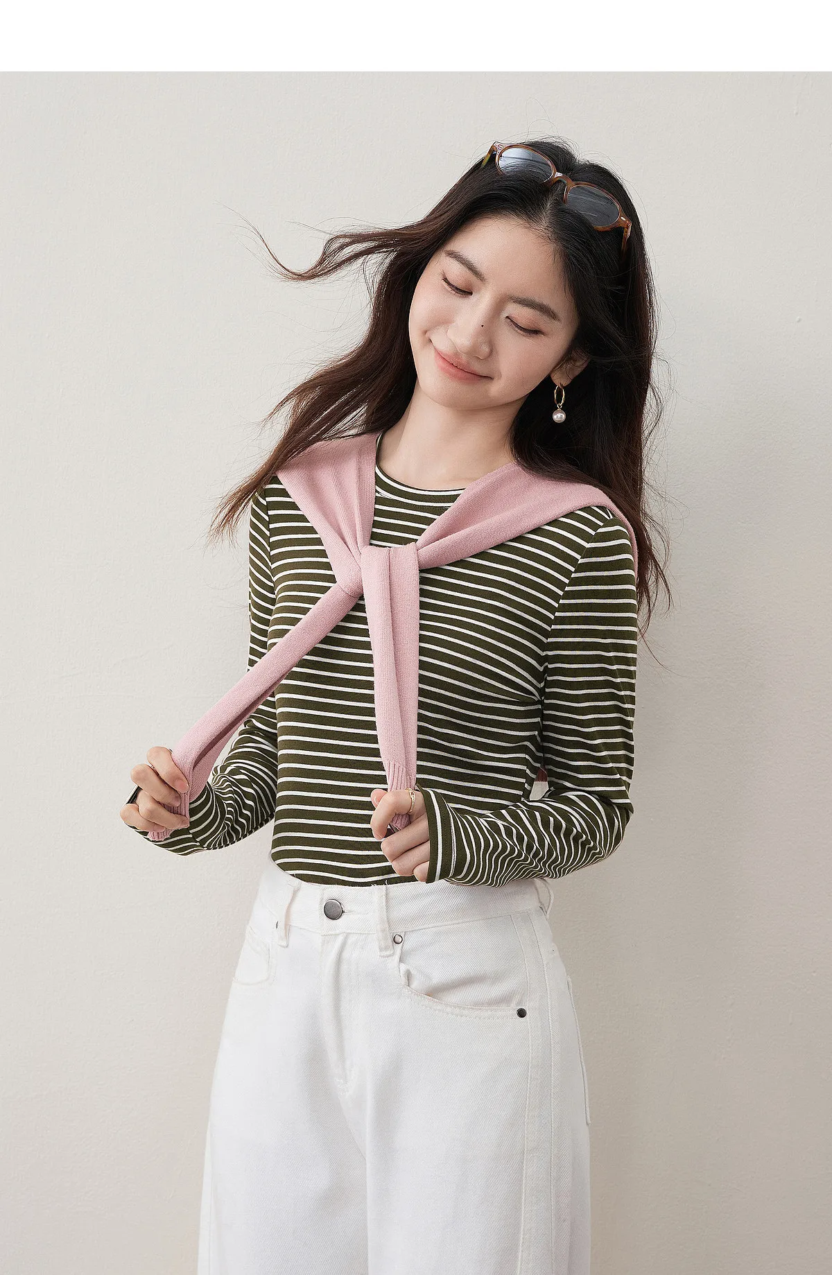 SENTUBILA Damen Strickoberteil aus Schafwolle 2026 Neuer Herbst Rundhals Bluse mit langen Ärmeln, butterweich, schmal geschnitten, zum Schichten 163SF7949 – Detail 37