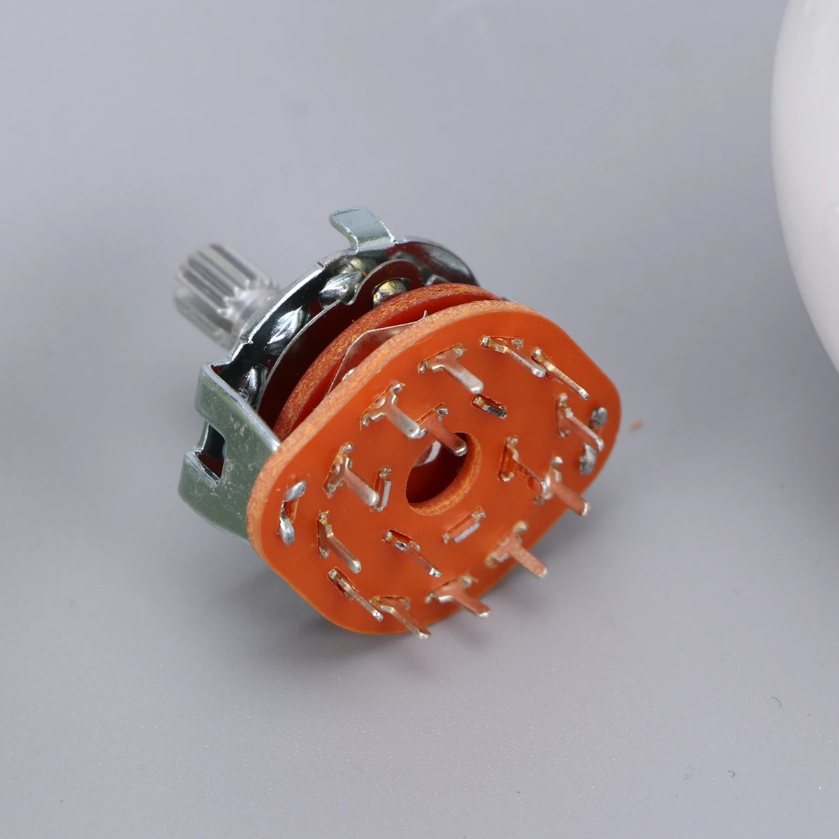 

Guitar Rotary Selector Switch 3-Pole 4-Position Electric Guitar Replacement Part Compatible With Amplifier Audio Equipment