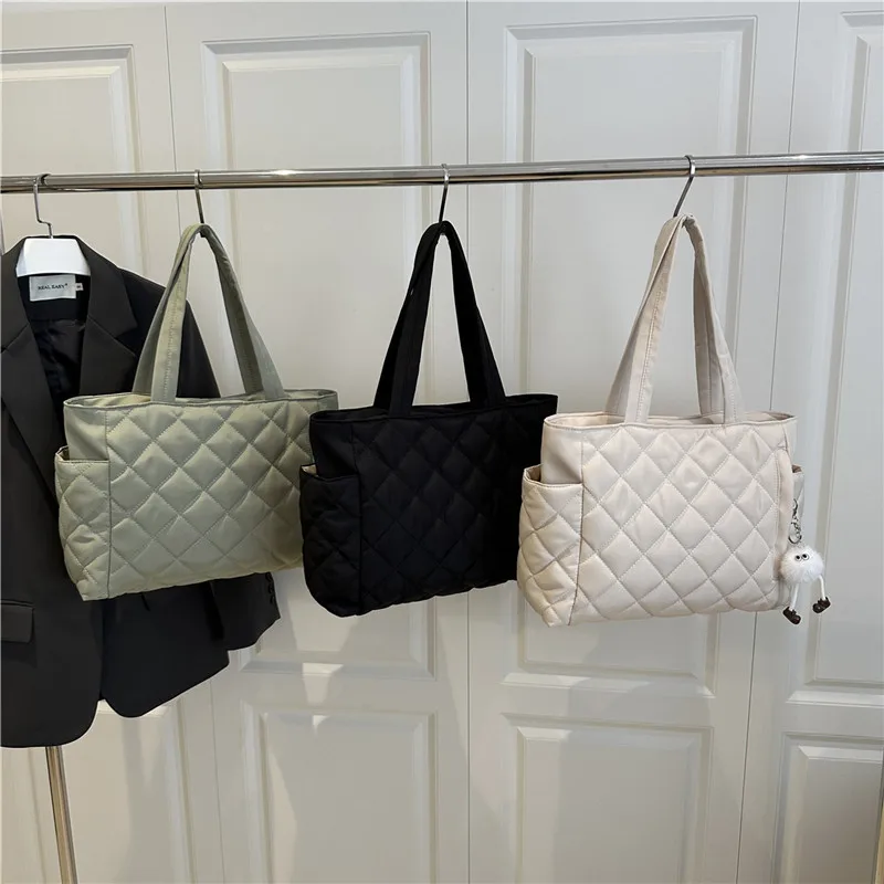 حقيبة كتف نايلون جديدة لطلاب الجامعات سعة كبيرة وخفيفة الوزن حقيبة حمل بشبكة ماسية للتنقل وحقيبة يد للفصل