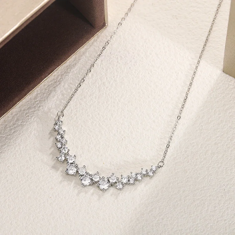 925 Stamp Fashion Smile Face 1 Carat Small Diamond Pendant Necklace Female Shiny Crystal Clavicle Chain Party Jewelry Gift