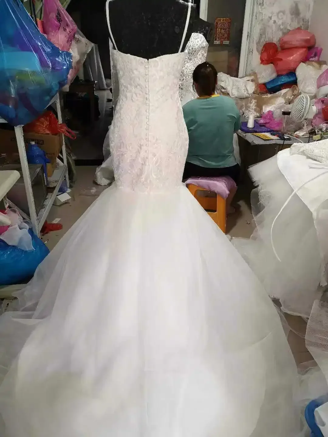 Vestido De novia personalizado con tirantes finos, Apliques De encaje, bata De novia Vintage África sin mangas con tirantes finos