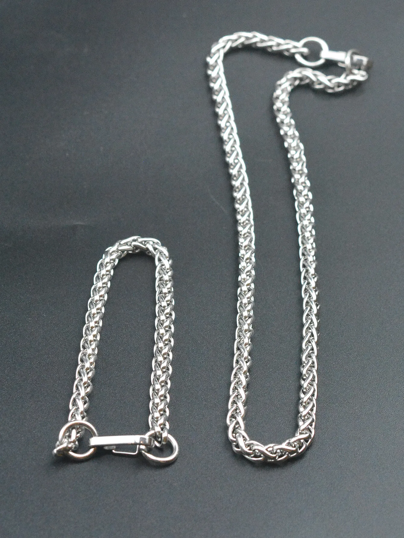 2 pcs/set Street Hippop 48cm long 6mm thick snake wheat chainmail chain carabiner choker necklace and ONE 23cm bange bracelet