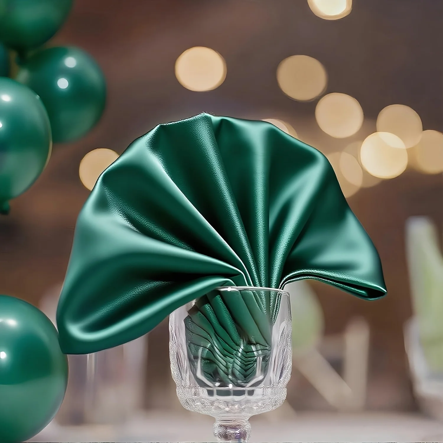 VIKAMA Green Burgundy Satin Cloth Napkins 18pcs Soft Washable Shiny Square Dinner Napkins for Wedding Party Decor