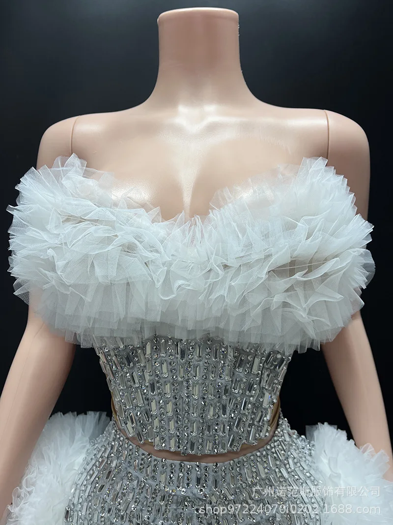 Moda argento e bianco sexy lisca di pesce pizzicata abito in vita compleanno abito di fascia alta modello adulto passerella vestiti alla moda Robe Fête