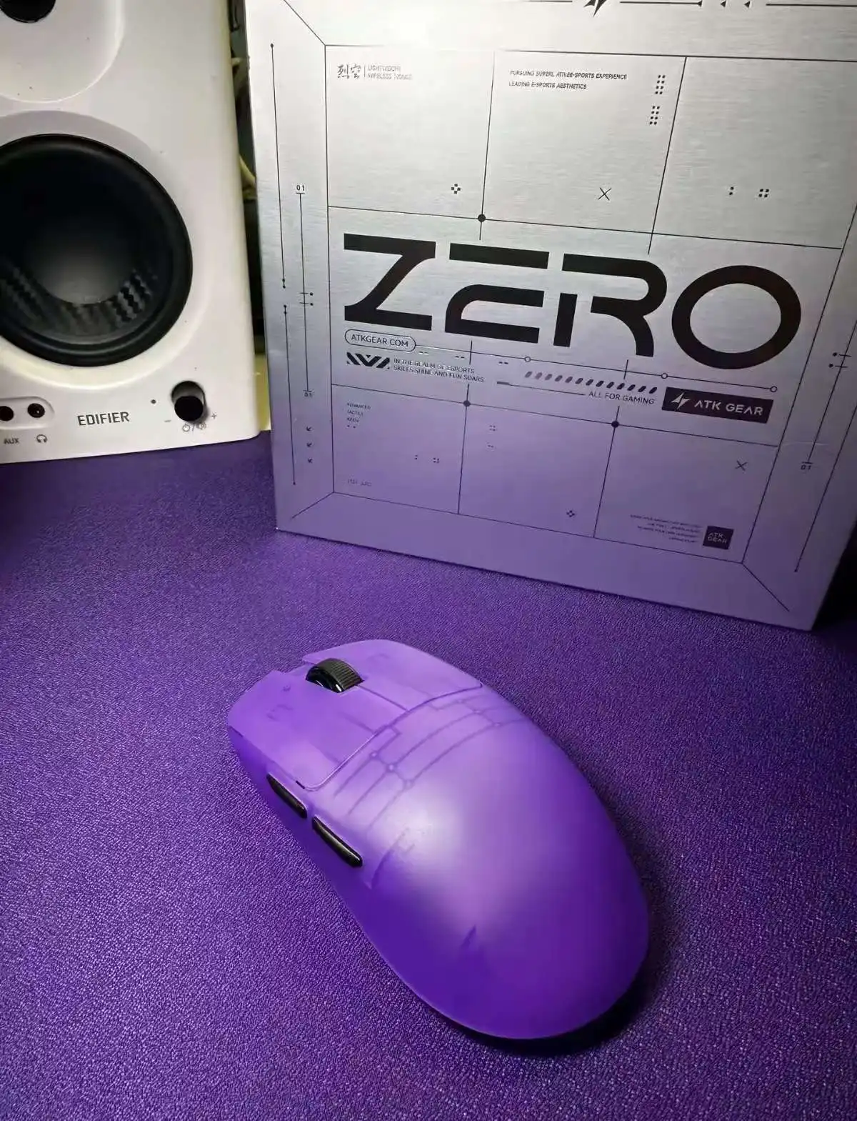 ATK ZERO 듀얼 8K 8000Hz PAW3950 울트라 39g 무선 게이밍 마우스 초경량 인체공학적 듀얼 모드 유선/2.4G 안개투명