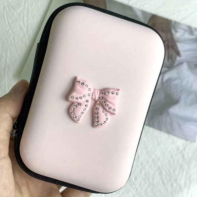 Дорожная сумка для хранения Портативный чехол для зарядки USB-кабель для передачи данных Органайзер Сумка для кабеля гарнитуры Квадратная сумка на молнии с 3D узором Love Bow
