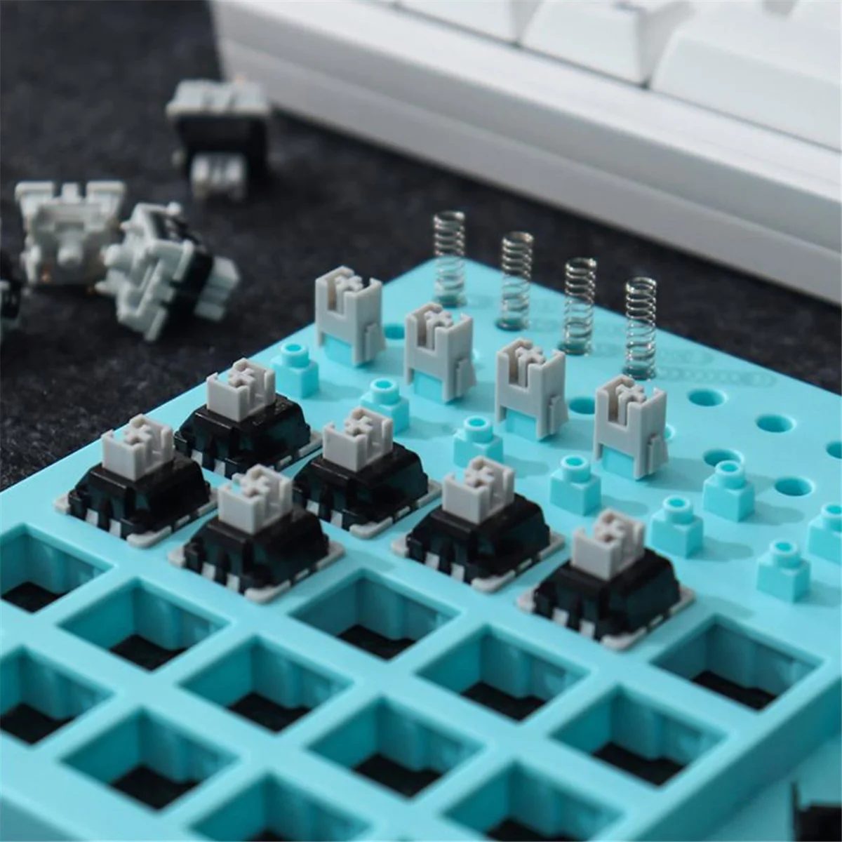 N18R مفاتيح لوحة المفاتيح لوحة التشحيم تقلل من الضوضاء وسادات كتم الصوت للوحة المفاتيح الميكانيكية القابلة للتبديل السريع - أزرق