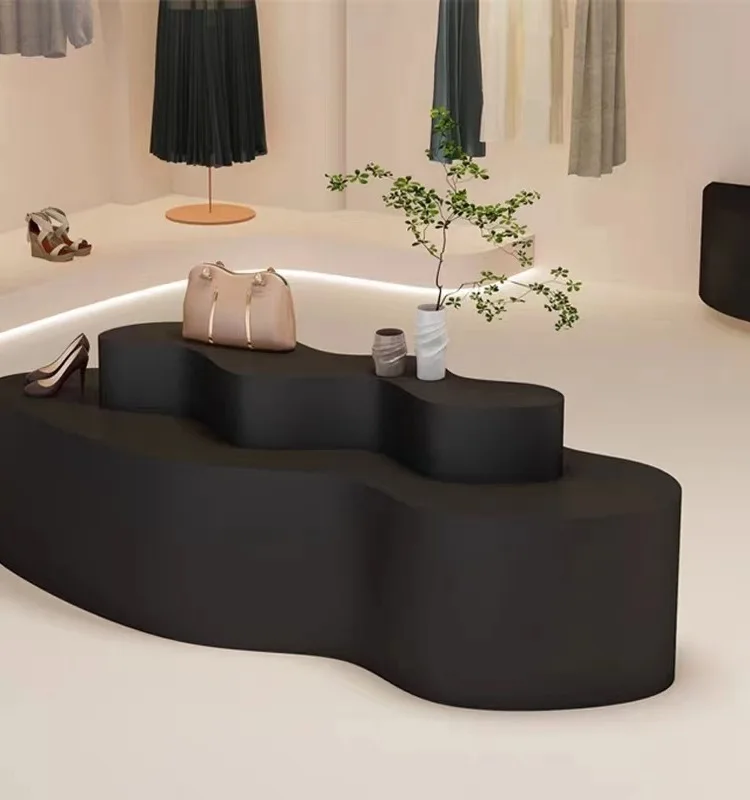 Flowing platform display table, clothing store, island platform display table, shoes, bags, accessories, display props in the mi