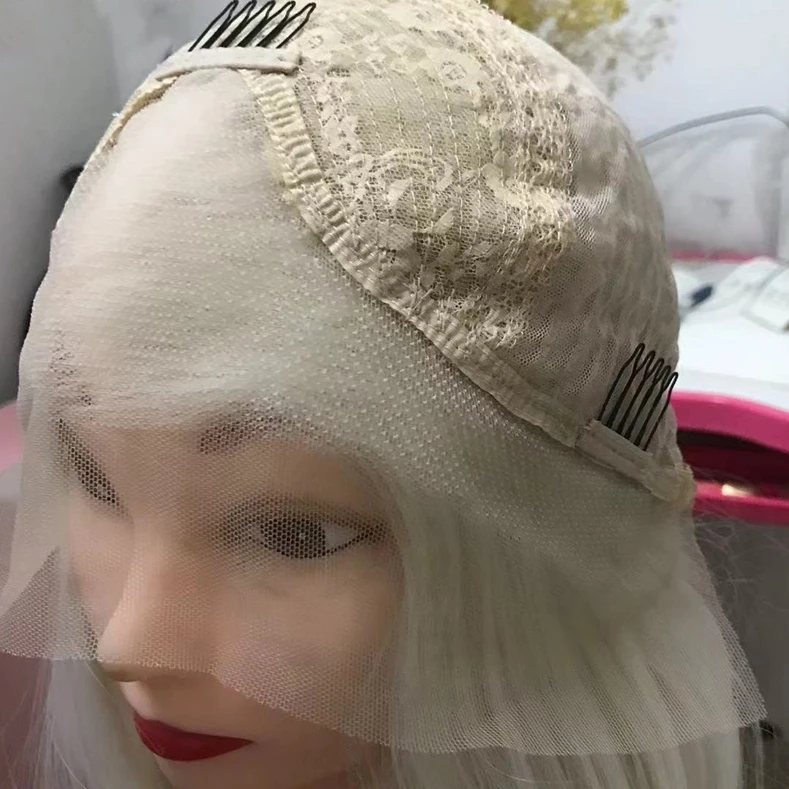 Parrucca anteriore in pizzo 13x4 Parrucca per capelli lunghi ondulati rosa Lolita per le donne Parrucche sintetiche in pizzo con fibre ad alta temperatura Indossare e andare Cosplay