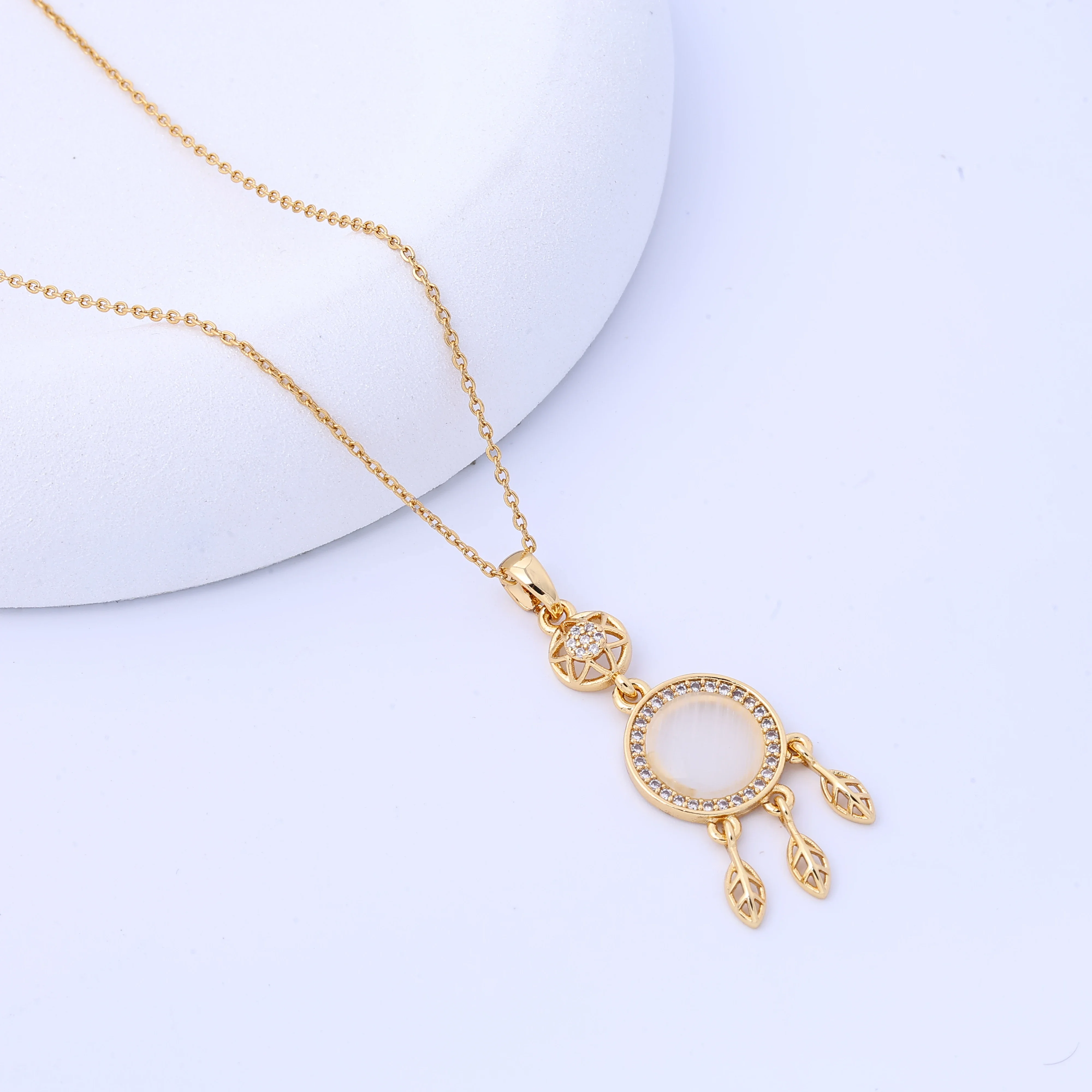 nouveau-style-chinois-chic-oeil-de-chat-pierre-boutique-reve-net-titane-acier-collier-femme-niche-design-sens-net-rouge-colle-transfrontaliere
