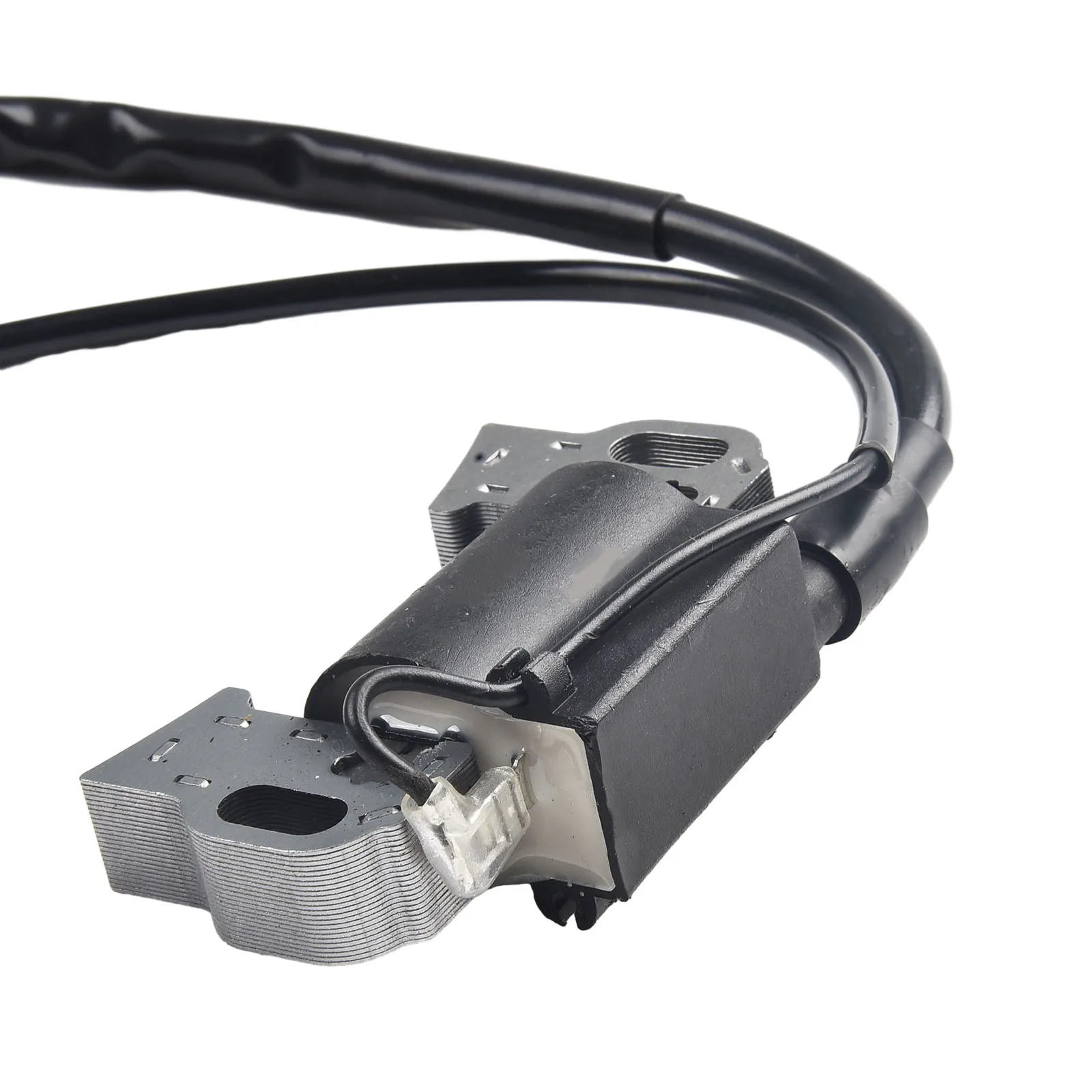 For Ignition Coil Replacement Part for Honda For GX340 For GX390 11HP 13HP Engines in Agricultural and Municipal Equipment