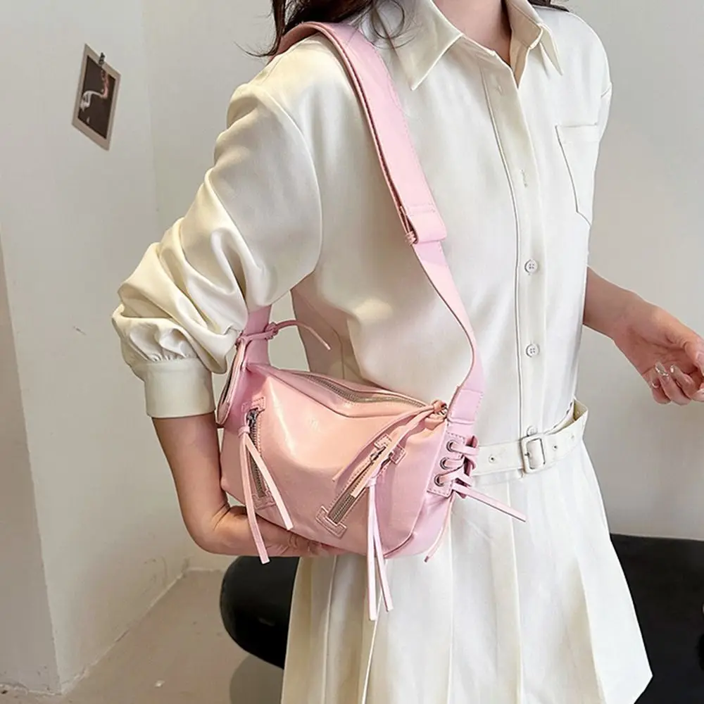 

Elegant Leather Shoulder Bag Moto Style Large Capacity Korean Underarm Bag Sweet Love Heart Mirror Y2K Punk Crossbody Bag