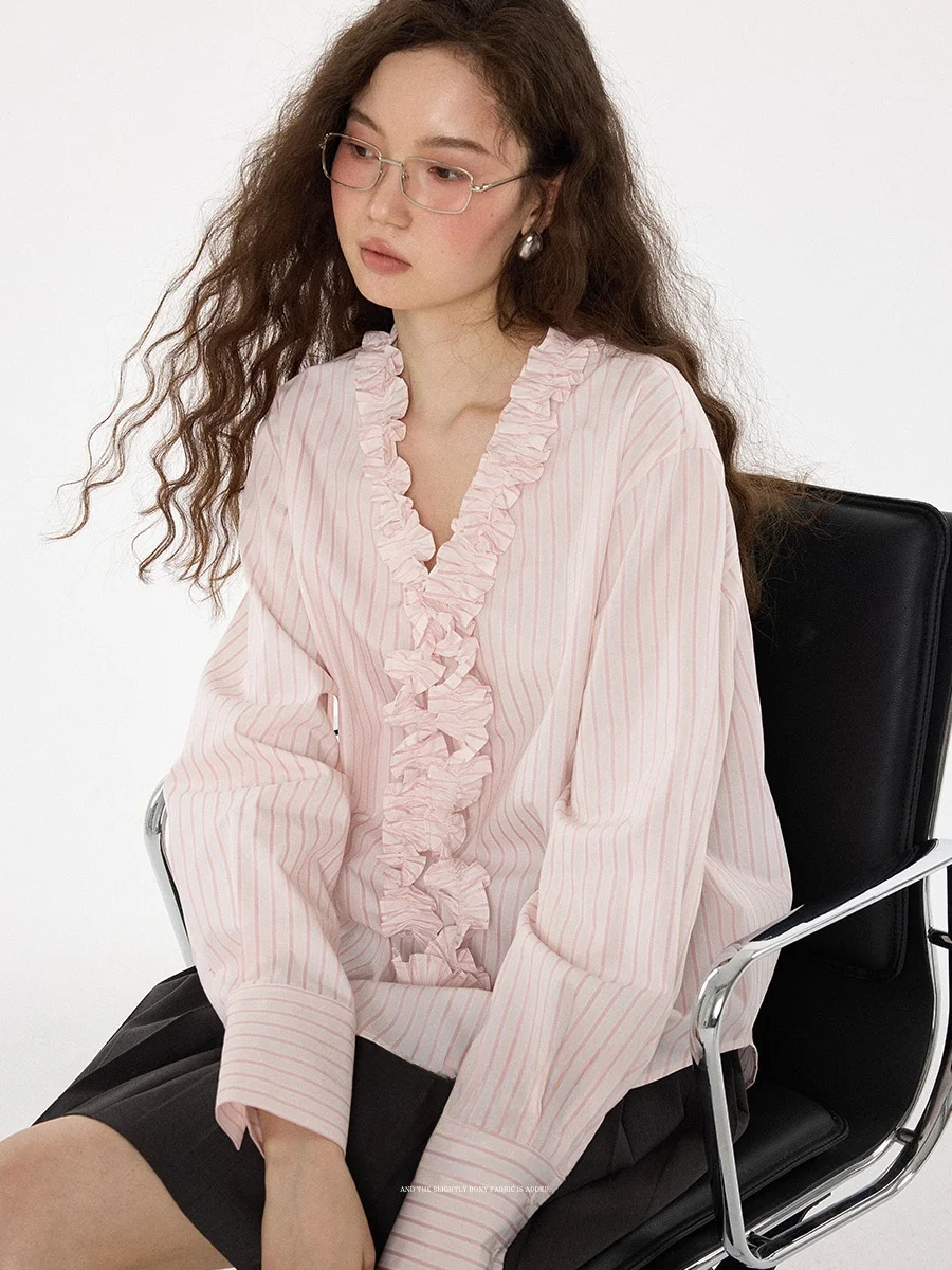 

Lalaglow Loose Fit Striped irt Pure Cotton Breathable V-Ne Long Sve Women's Casual Top Early Spring Faion