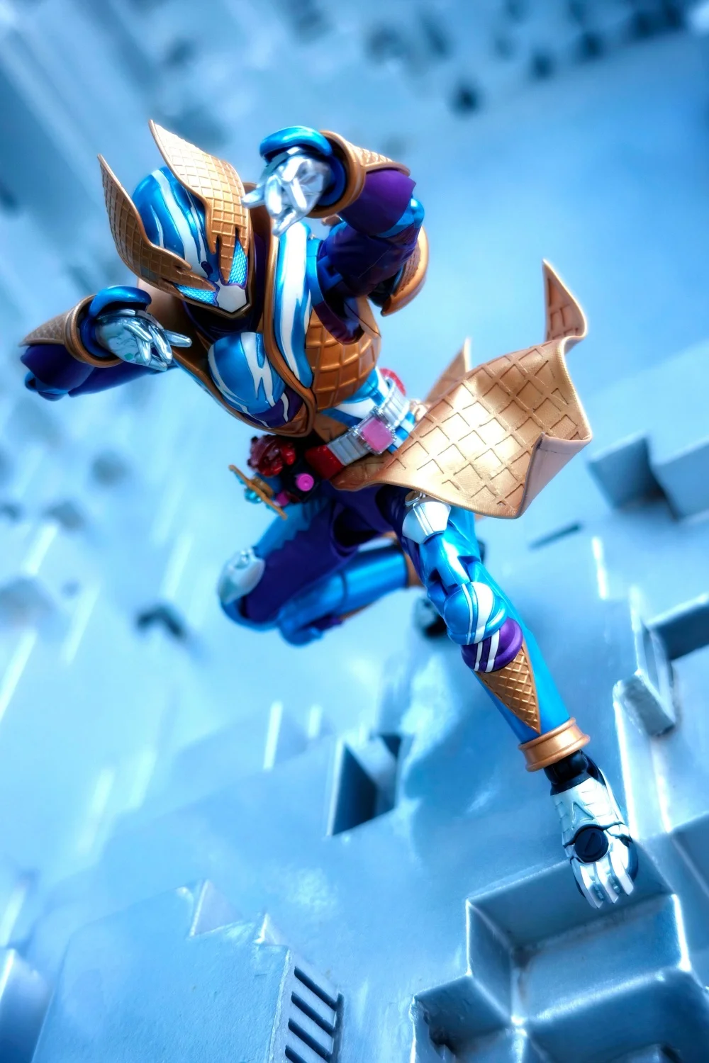 【Apenas Vestuário】Acessórios de saia dourada miniatura feitos à mão em escala 1/12 Kamen Rider Plus para modelo de corpo de figura de ação shf