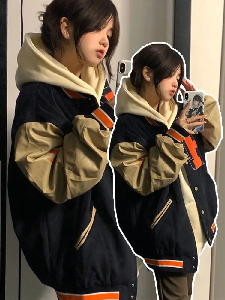 

Бейсбольные куртки красно-желтые женские зимние асимметричные с перьевым наполнителем, утепленные, в стиле Майярд, до колен, ретро, на пуговицах