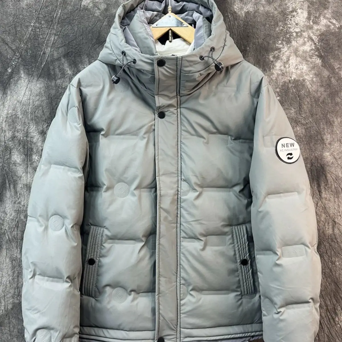 Men White Duck Down Coat Winter Short Casual Hooded New Youth Trend Thick Fashion Warm Down Jacket Stylish and Warm Personality