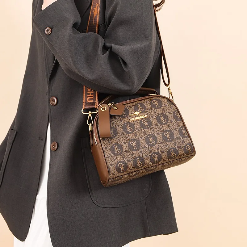 

New women's diagonal cross fashionable pillow bag, printed large capacity PU material single shoulder women's phone bag