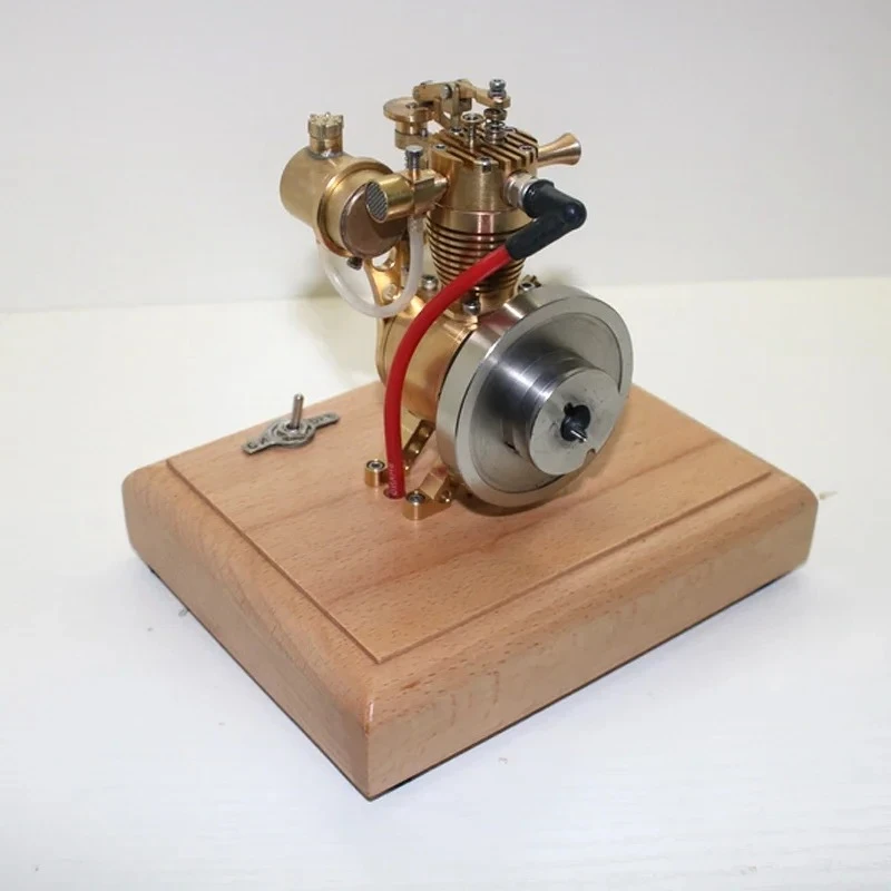 

M19 Vertical Engine Model Miniature Brass Metal 1.6CC Four-stroke Vertical Engine Model with Flying Ball Speed Limiter Model Toy