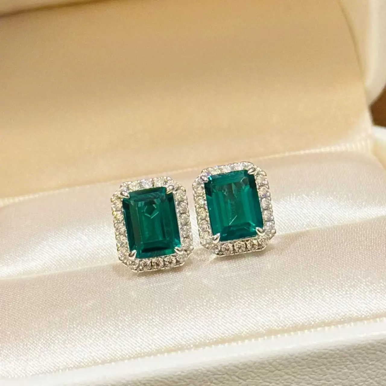 

100% 925 Sterling Silver Pave AAA Zircconia Emerald Stud Earrings For Women Fine Jewelry