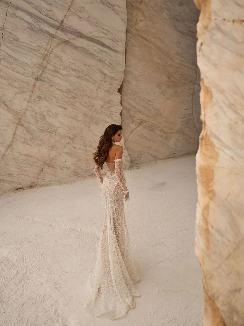 Nude-ivory Sheer Lace Mermaid Wedding Dress, Romantic Stunning Corset Bodice Bride Wear, Customized Classy Newest Bridal Gown view 4