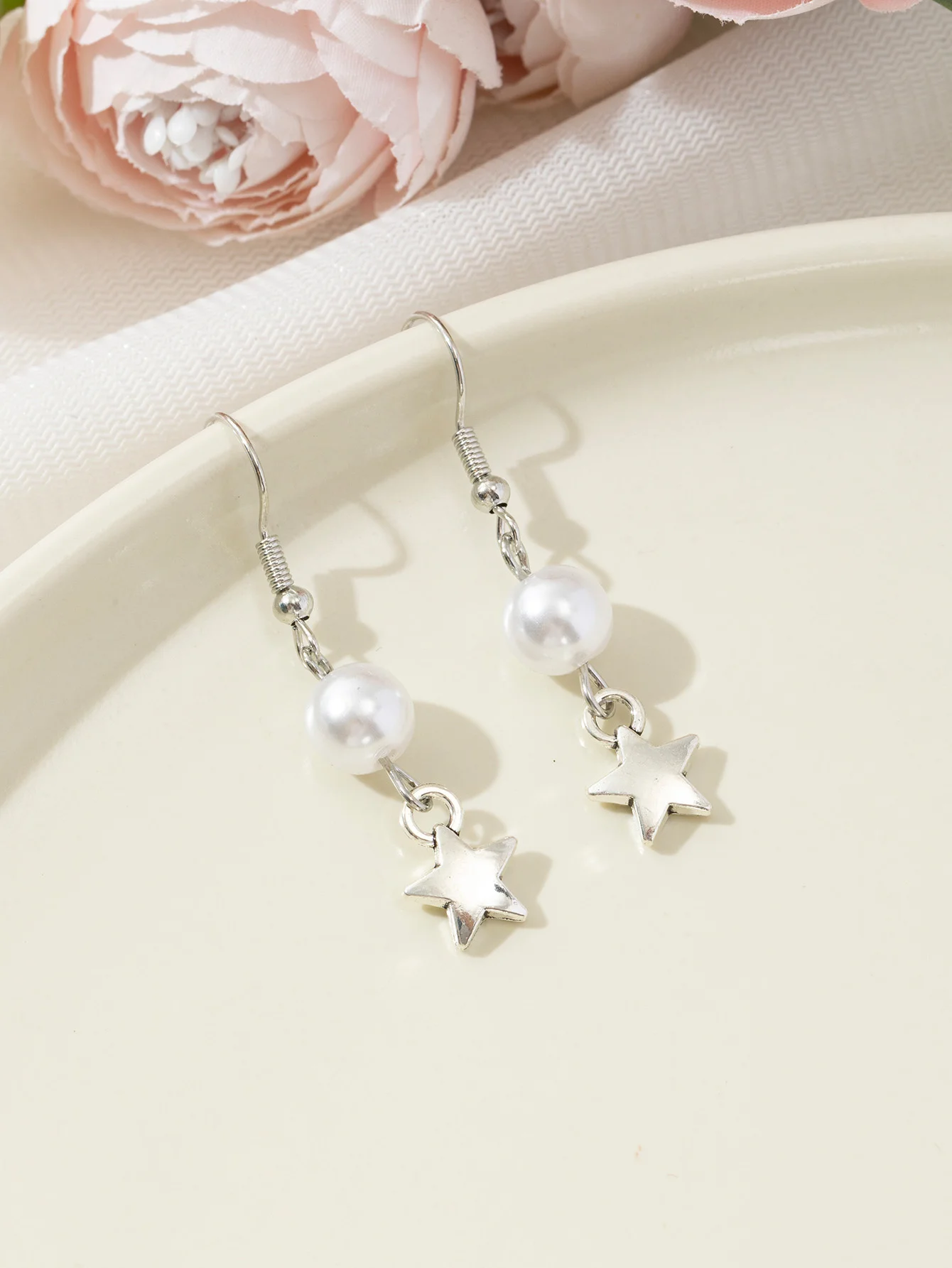 Handmade Y2K Pearl Star Earrings/Fairycore Celestial Coquette/Dangly Charm Silver Jewelry/Pearl Amongst The Stars