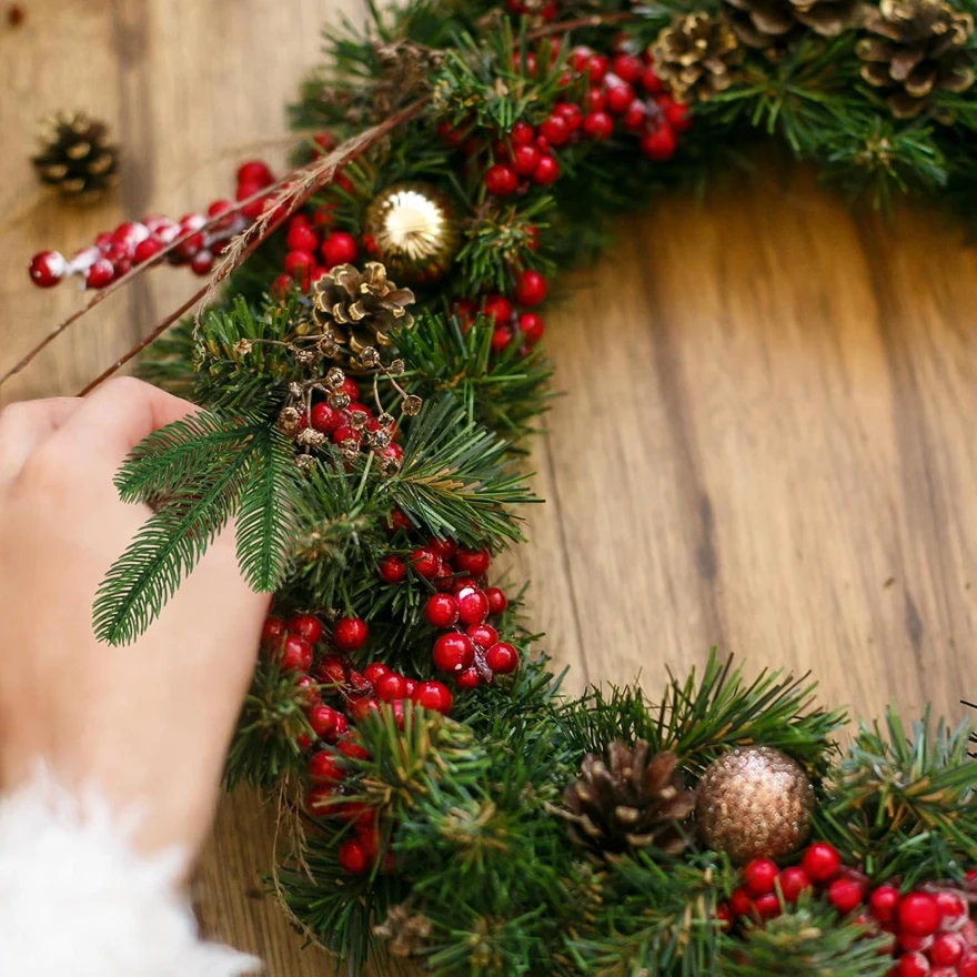 Artificial plant Holly Little Red Fruit Hot sale New Year Christmas tree Home festival party garden Wedding Decor Diy gift box - Image 3