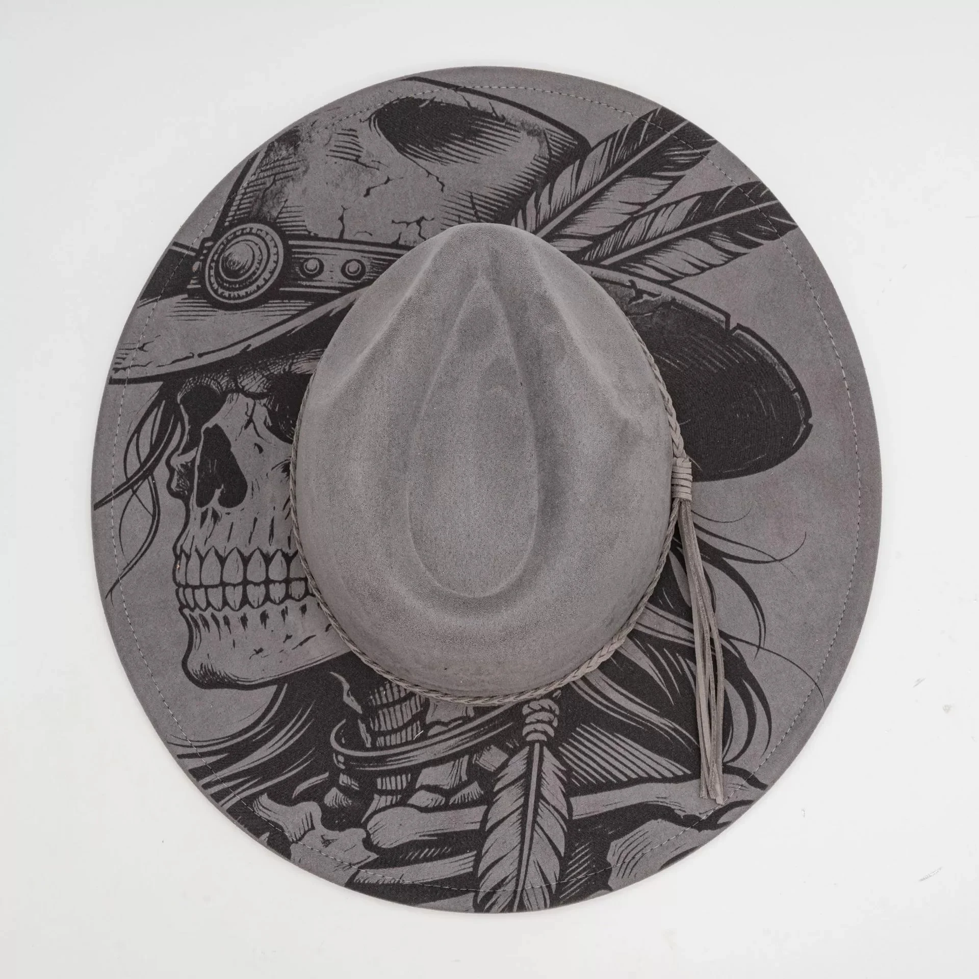 Men's and Women's Fashion Laser Engraved Western Cowboy Hat Outdoor Sun Protection and Sunshade Jazz Hat Tassel Windproof Hat