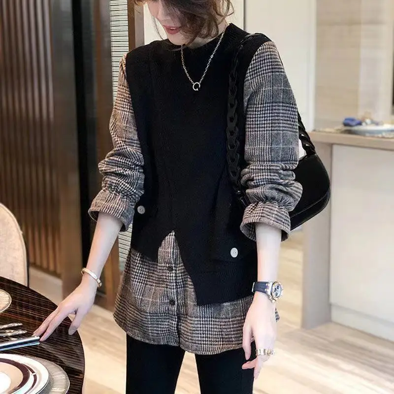 Fake Two-piece Sweater Women\'s Spring and Autumn Thin Section 2024 New Loose Korean Plaid Stitching Round Neck Pullover Top E51