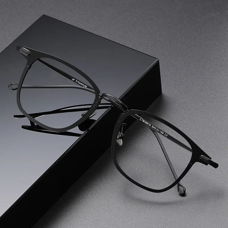 สแควร์ไทเทเนียม Bifocal Photochromic แว่นตาผู้ชาย Doctor Prescription Multifocal แว่นตา Progressive แว่นตา Vintage