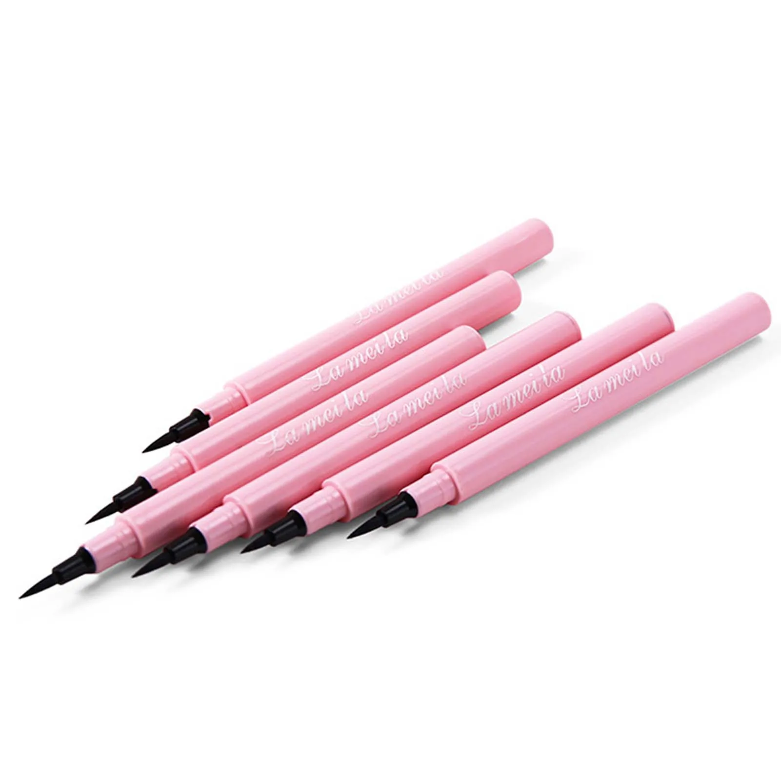 Płynny makijaż, odporny na rozmazywanie, długotrwały, z ultra-cienką końcówką do konturowania ust i brwi.