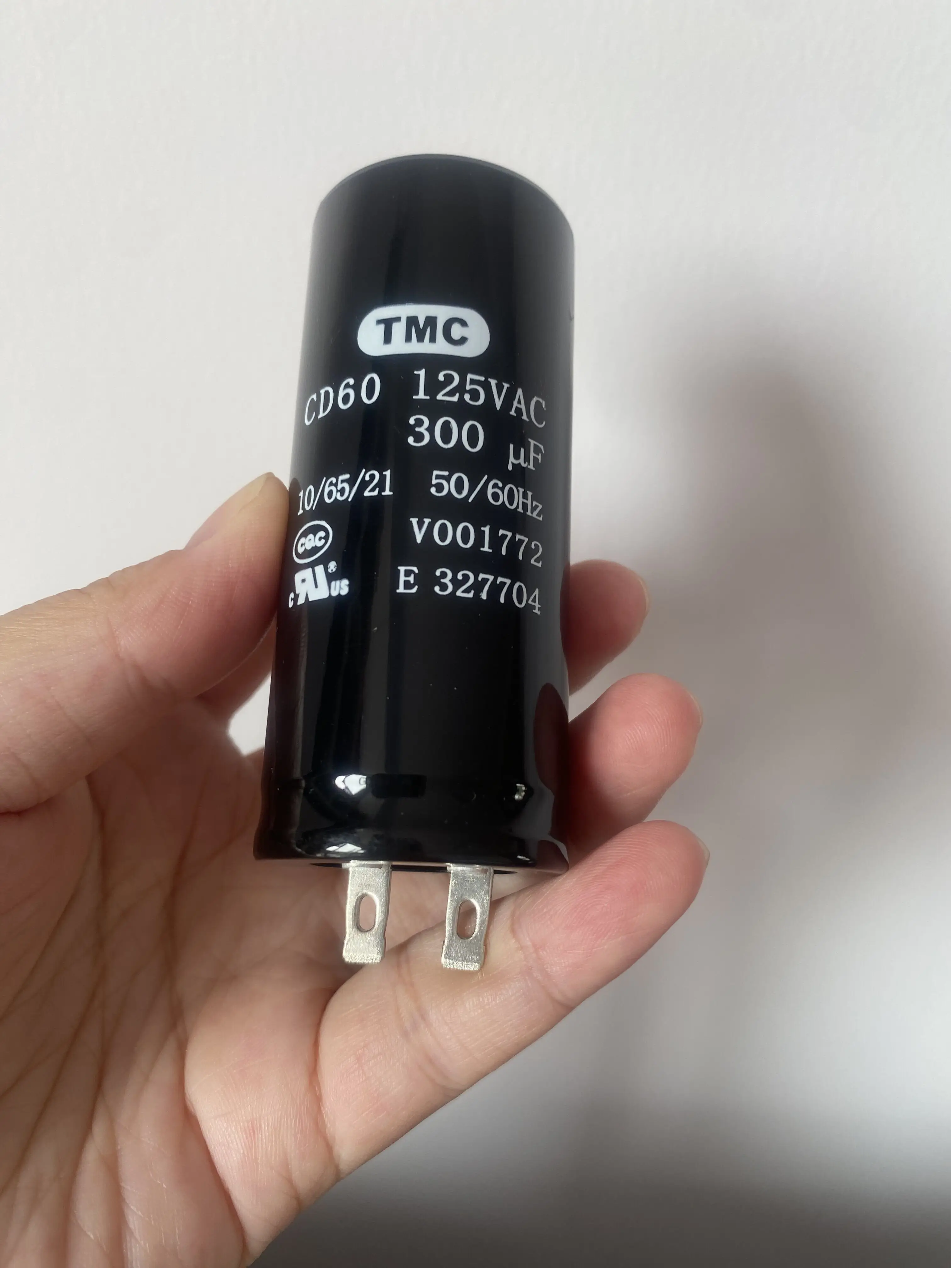 CD60 110V 125V 150UF/200UF/300UF/400UF/500UF Ac motor start capacitor CD60