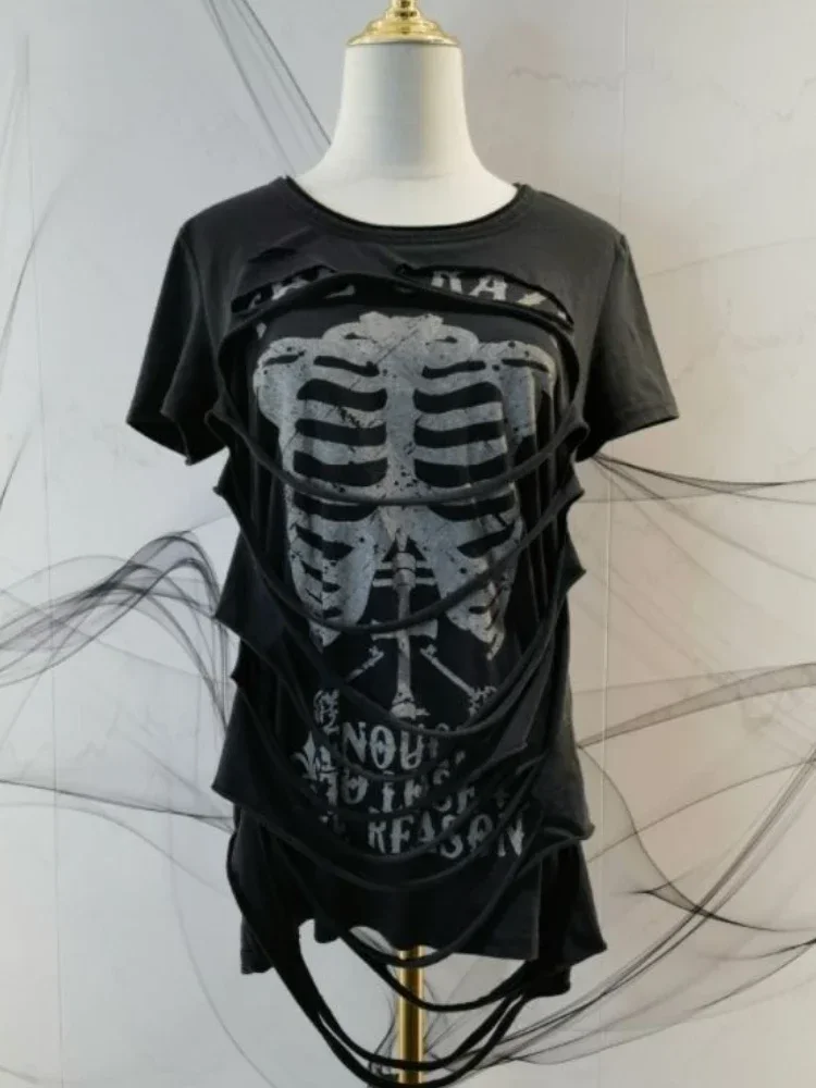 

Футболка из двух предметов, женская уличная одежда, топ в стиле готики, топы в стиле Харадзюку в стиле гранж Y2k, винтажные рваные полые футболки с черным черепом 2024