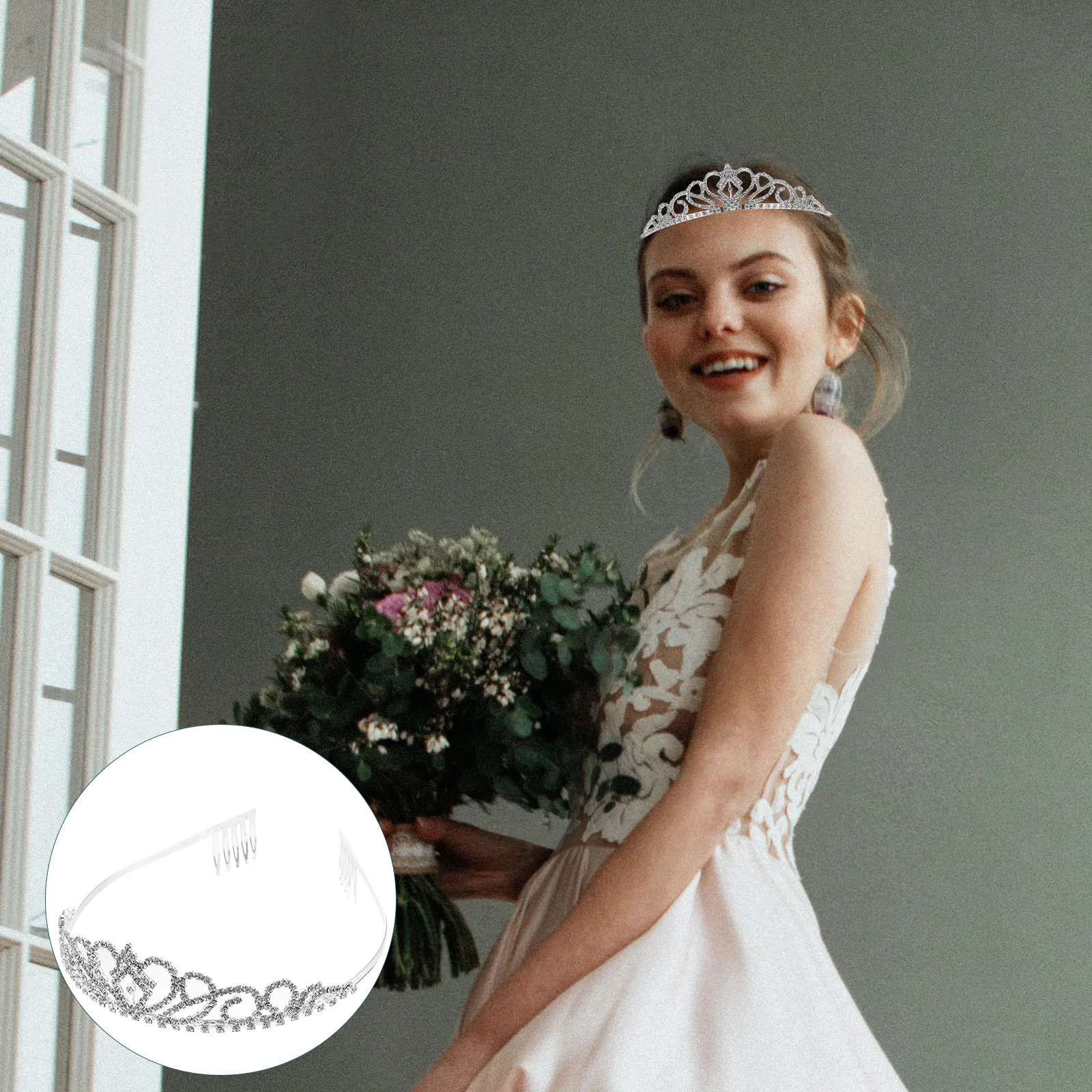 

Girls Crown Rhinestones Princess naments Wedding Hair Accessories Decoration Tiaras Birthday Photoshoot Memories Hair Jewelry