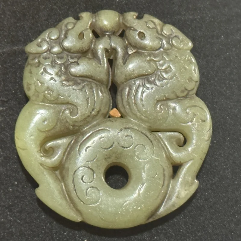 

Ming and Qing Dynasty Jade Pendant Antique Jade Artifact Double Dragon Guardian Peace Buckle Handmade