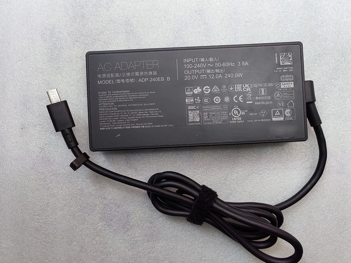 

OEM 20V 12A 240W Rectangle Connec AC Adapter For ASUS TUF Gaming F16(2025) FA608UM FA608UH 20V 12A 240W ADP-240EB B