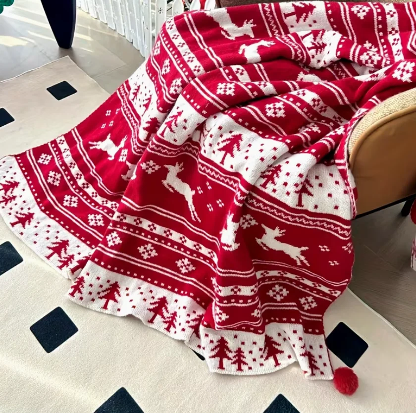 Christmas and New Year Sofa Rocking Chair Cover Blanket Living Room Decorative Throw, Red Jacquard Reindeer Snowflake Blanket