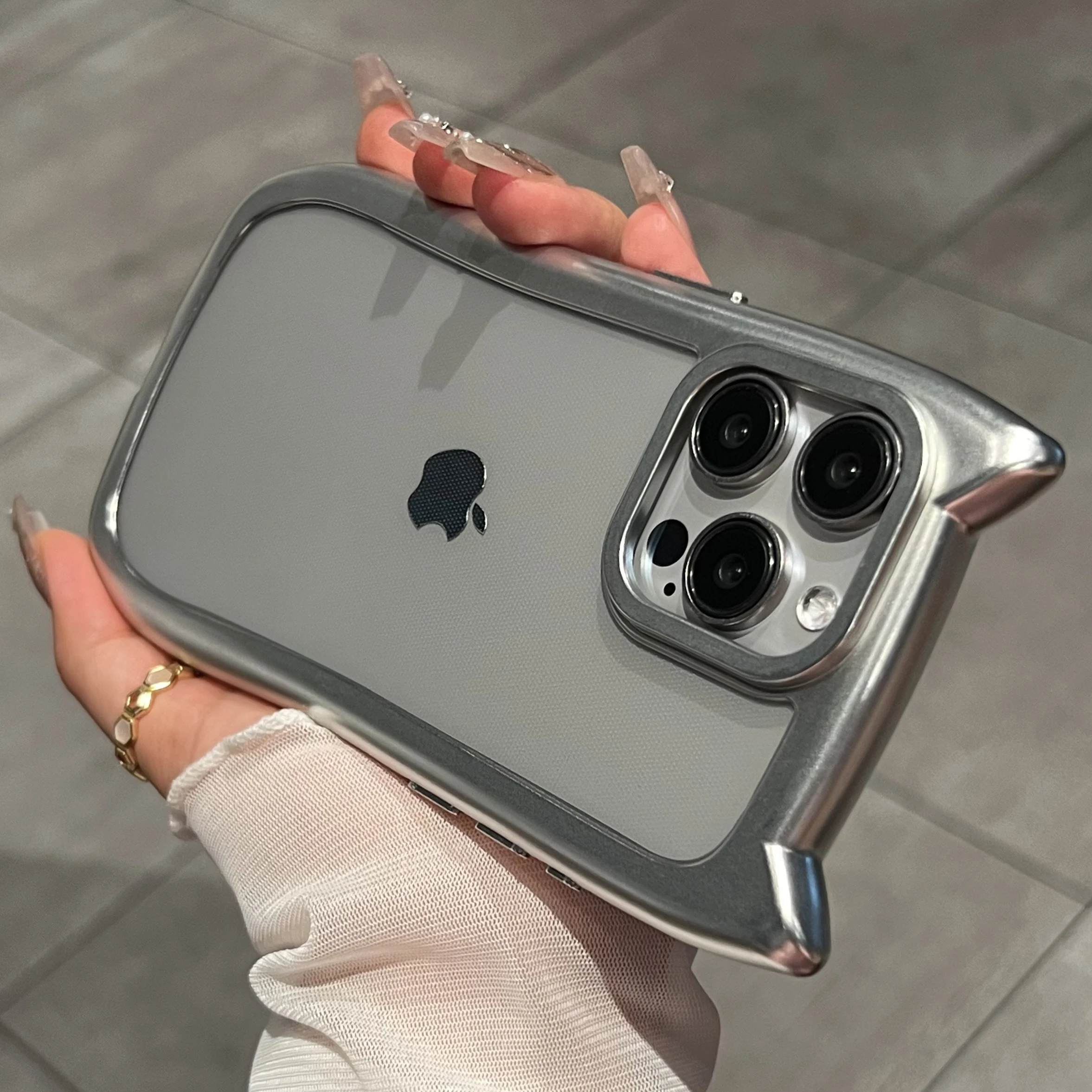 Luxuriöse, weiche Silikon-Hülle mit niedlichen Katzenohren und Rüstung für iPhone 17, Air 16, 15, 14, 13, 12, 11, Pro Max Plus, stoßfeste Abdeckung