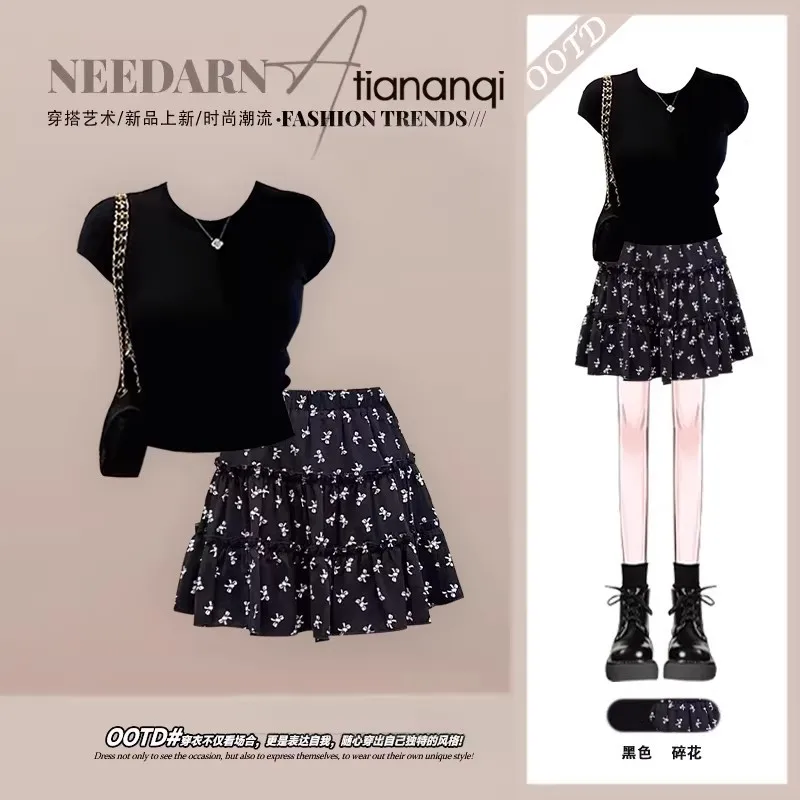 

Fashion Women's Set for Spring and Summer, New Slimming T-shirt+high Waisted Printed Short Skirt Two-piece Set