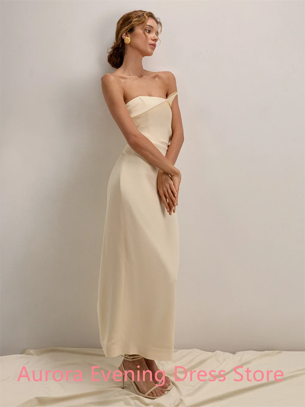 فستان رائع من الساتان الأبيض لحفلات العودة للوطن عالي الجودة بدون حمالات مكشكش حورية البحر وسحاب خلفي مخصص فيستدو دي نوش