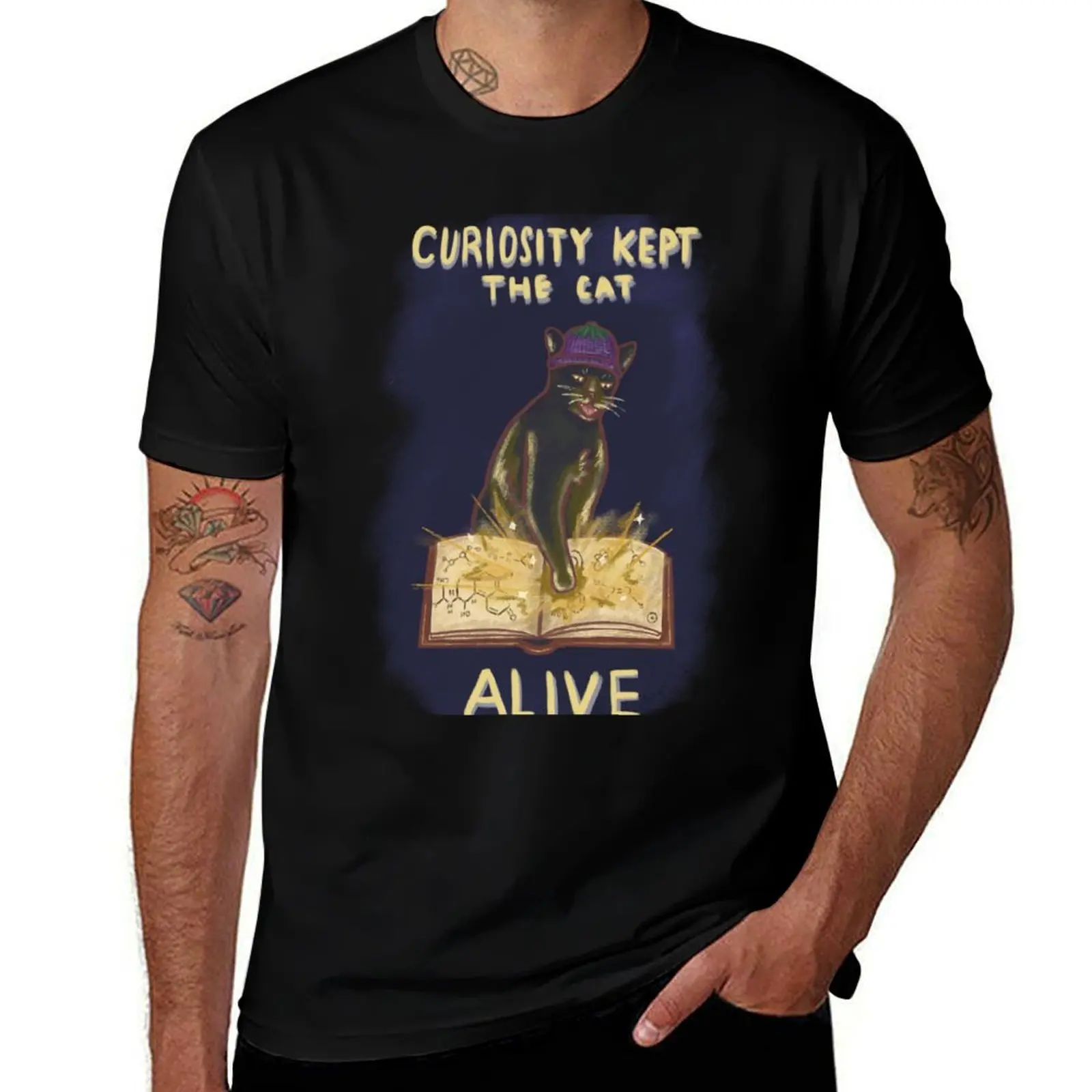 T-shirt à manches courtes Curiosity Kept the Cat Alive T-Shirt Festival
