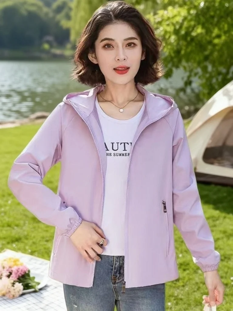 Women's Fashionable Loose Fit Double Layer Jacket Windproof Waterproof Casual Style Zipper Pocket Hooded Short Coat Outerwear