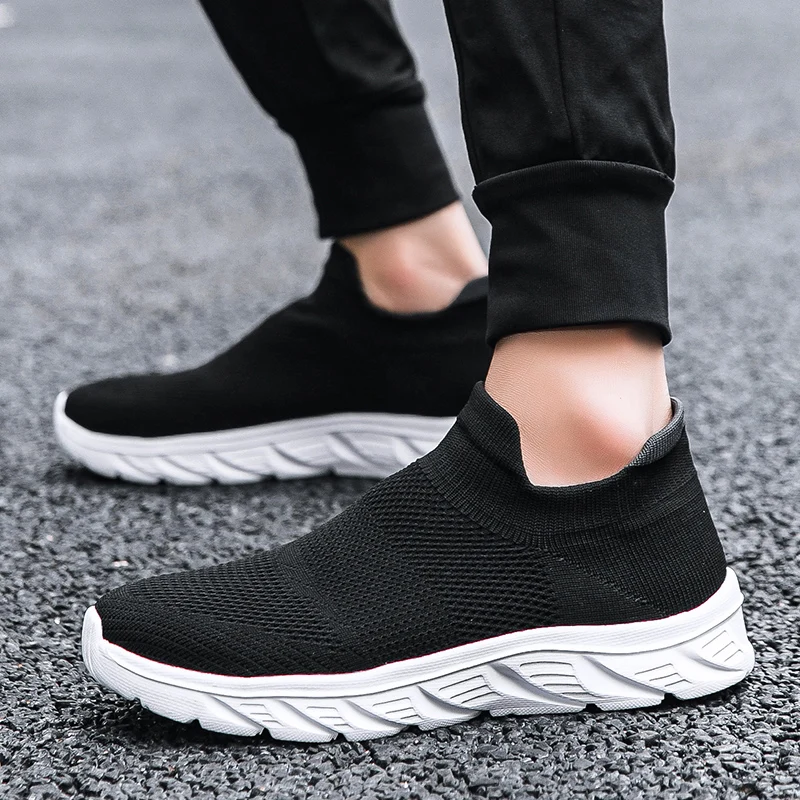 Breathable Men Casual Shoes Slip on Male Vulcanized Shoes Lightweight Men\'s Casual Sneakers Soft Anti-slip Flats Outdoor Loafers