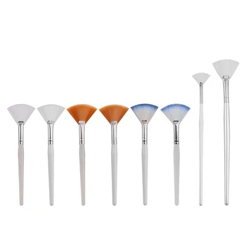 1pc Pratici pennelli per il viso Pennelli per trucco a ventaglio Pennelli per maschera portatili morbidi Strumenti cosmetici per donne Signore Ragazze