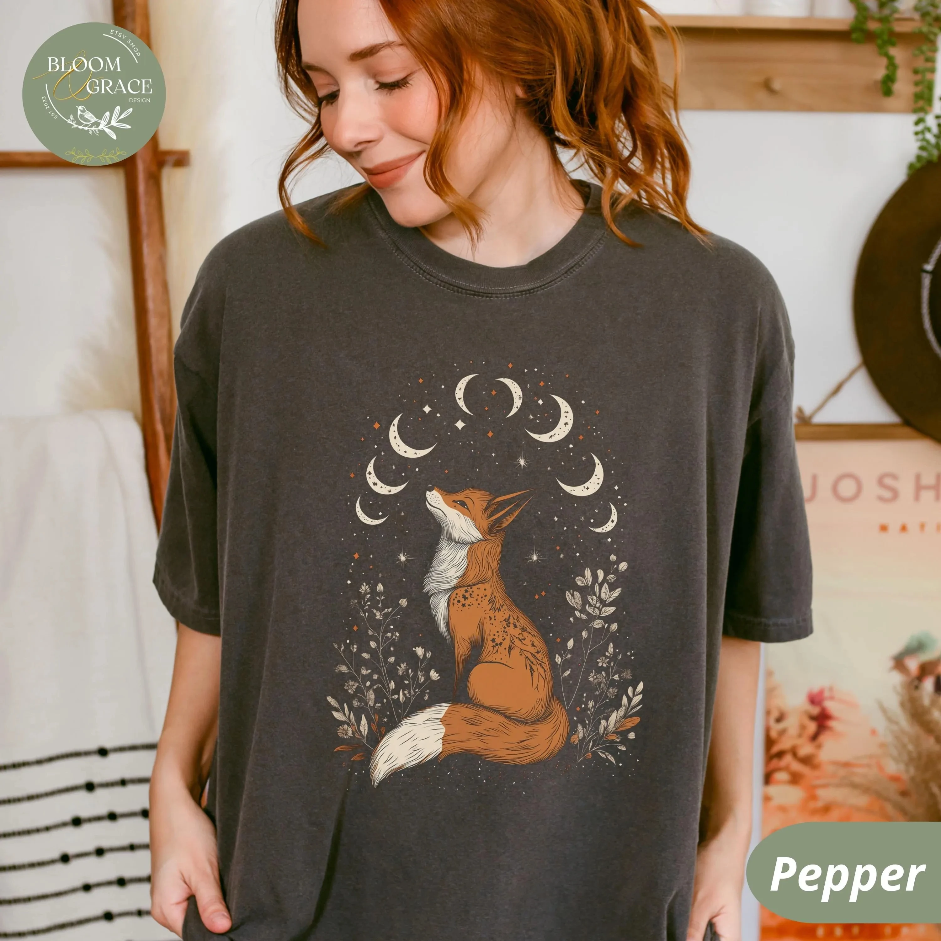 Summer Women's Celestial Fox Moon T-shirt Cotton Streetwear Oversized Loose Casual Short Sleeve Suitable for All Seasons